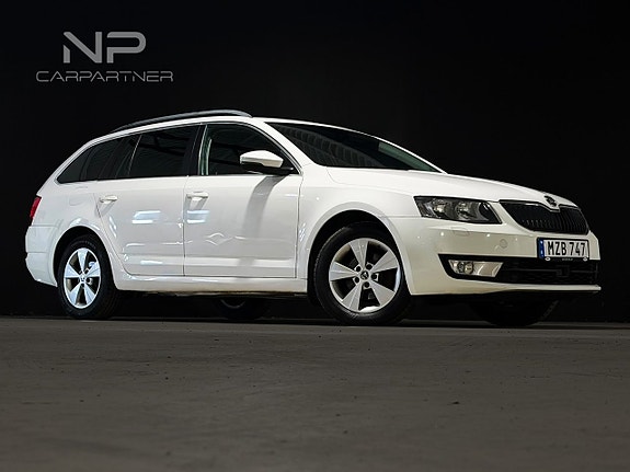 Skoda Octavia 2 of 16