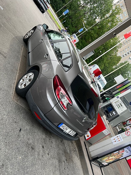 Renault Megane III 3 of 5