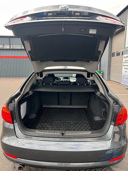 BMW 318d 5 of 8