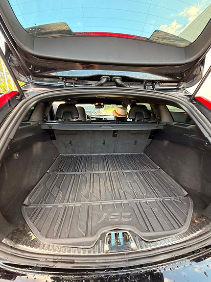 Volvo V60 7 of 9