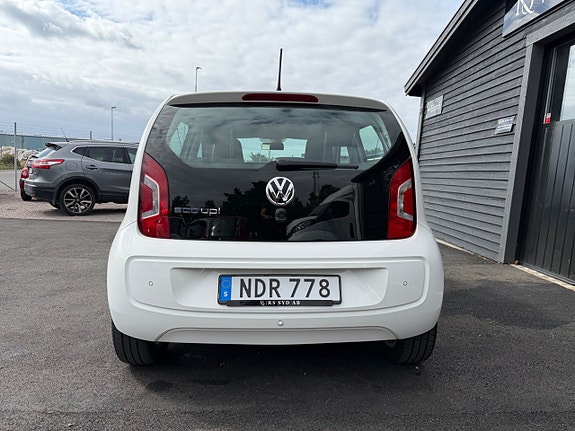 Volkswagen UP! 10 of 22