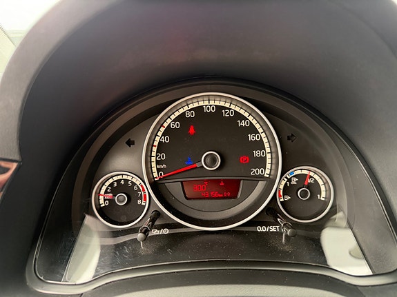 Volkswagen UP! 22 of 22