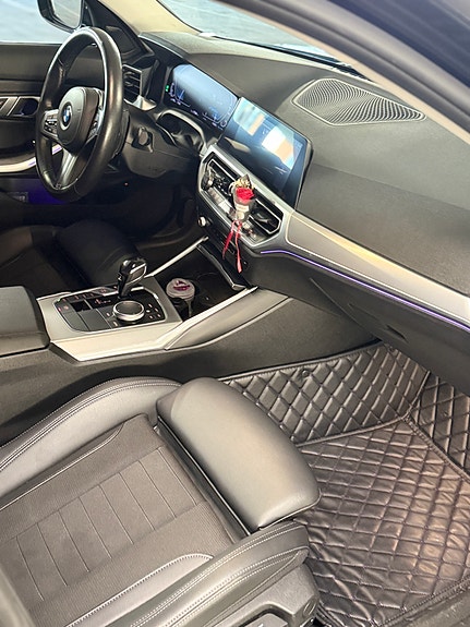 BMW 330e 5 of 9