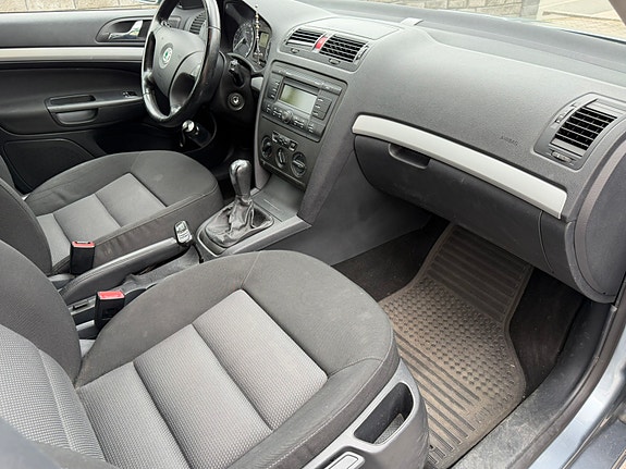 Skoda Octavia 14 of 18