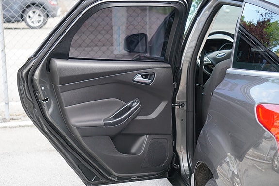 Ford Focus 7 of 9