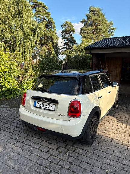 MINI Cooper 3 of 9