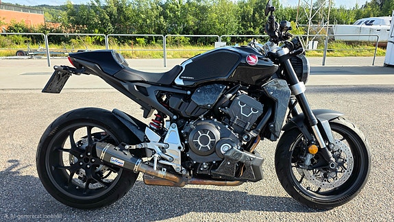 Honda CB1000R Plus 5 of 10