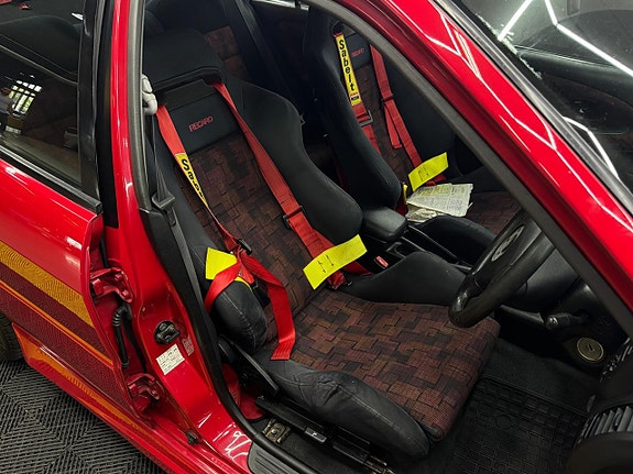 Mitsubishi Lancer 10 of 23