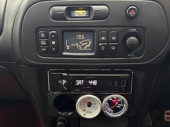 Mitsubishi Lancer 13 of 23