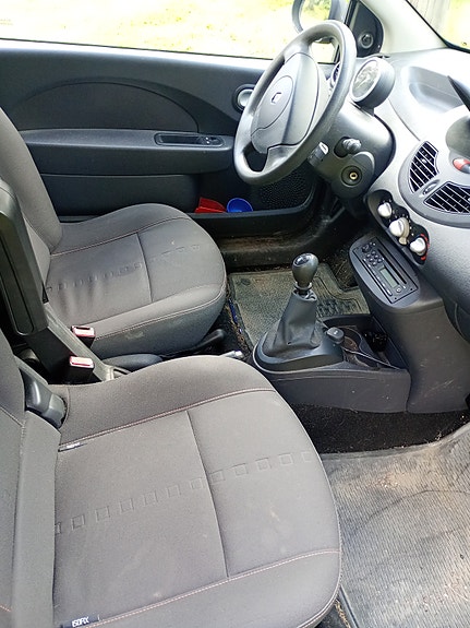 Renault Twingo 6 of 6