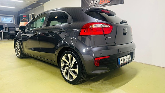 Kia Rio 3 of 9