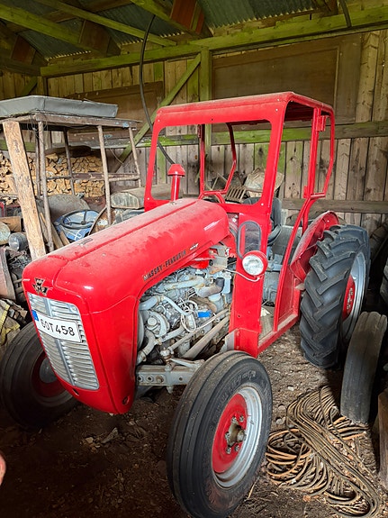 Massey Ferguson 5 of 14