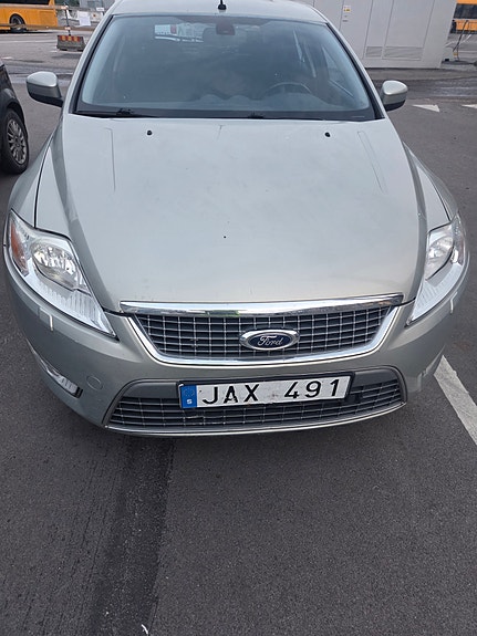 Ford Mondeo 2 of 5