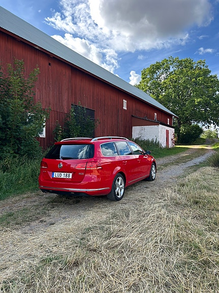 Volkswagen Passat 3 of 8