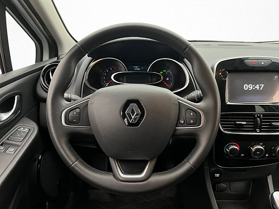 Renault Clio 12 of 29