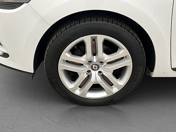 Renault Clio 26 of 29