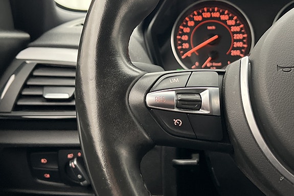 BMW 118d 8 of 14