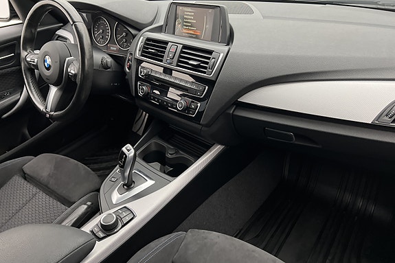 BMW 118d 12 of 14
