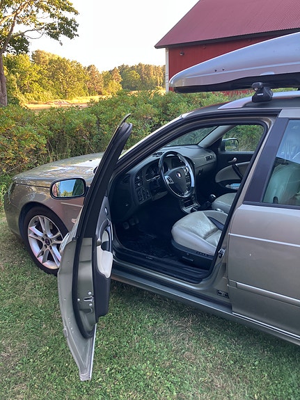 Saab 9-5 6 of 8