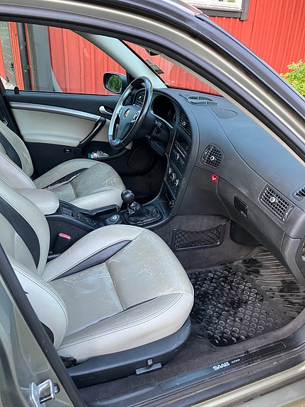 Saab 9-5 4 of 8