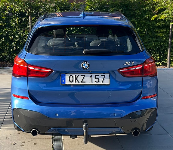 BMW X1 2 of 10