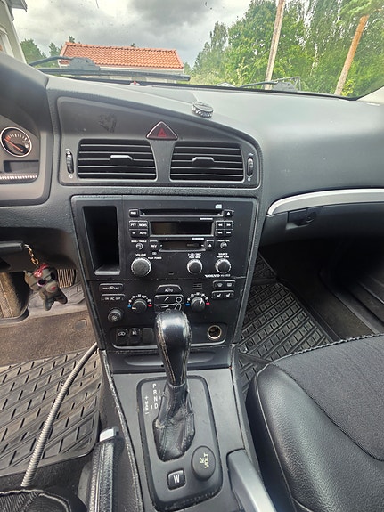 Volvo XC70 7 of 10