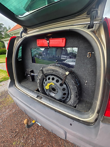Volvo XC70 10 of 10