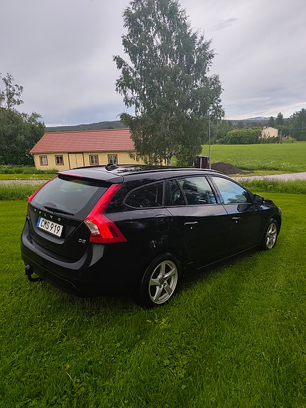Volvo V60 6 of 14