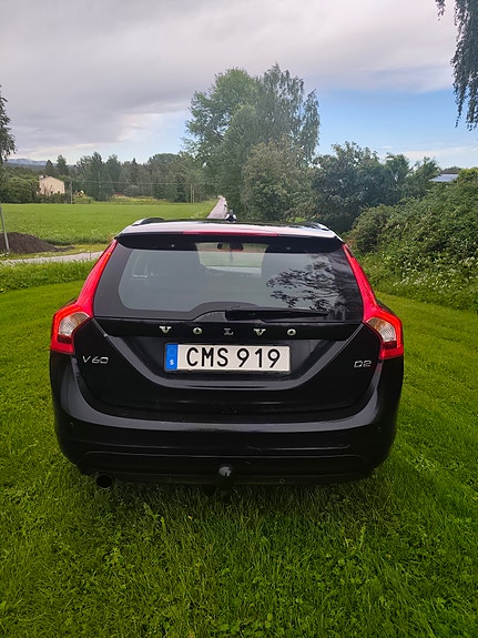 Volvo V60 5 of 14