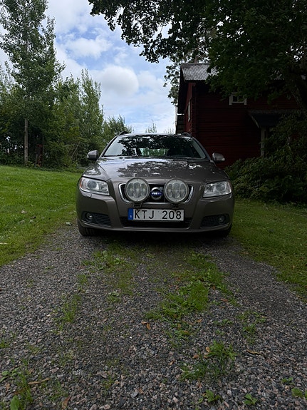 Volvo V70 27 of 30