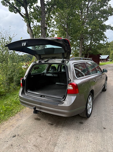 Volvo V70 28 of 30