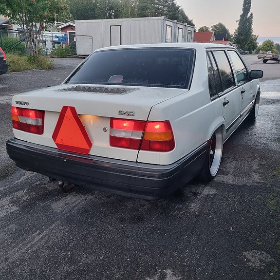 Volvo 940 3 of 4