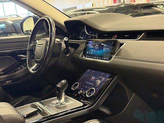 Land Rover Range Rover Evoque 18 of 27