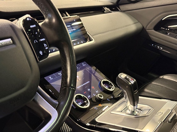 Land Rover Range Rover Evoque 17 of 27