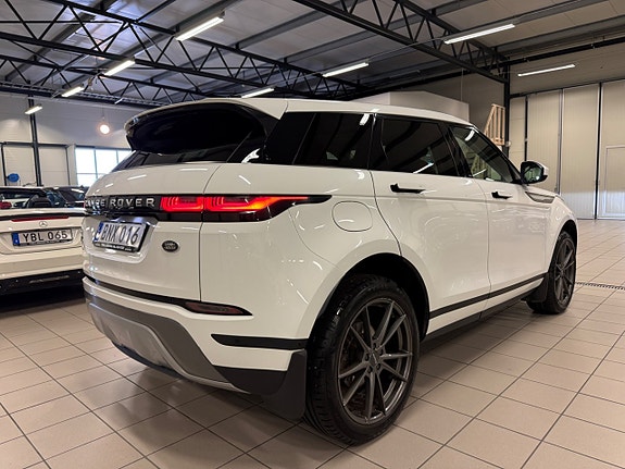 Land Rover Range Rover Evoque 11 of 27