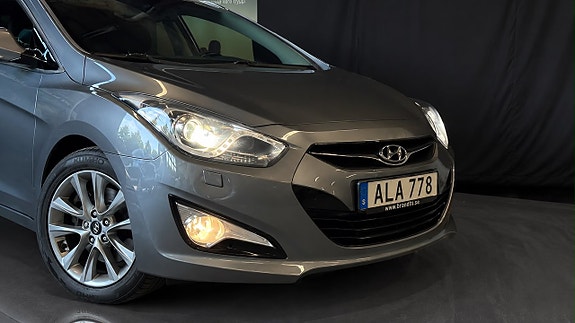 Hyundai i40 3 of 23