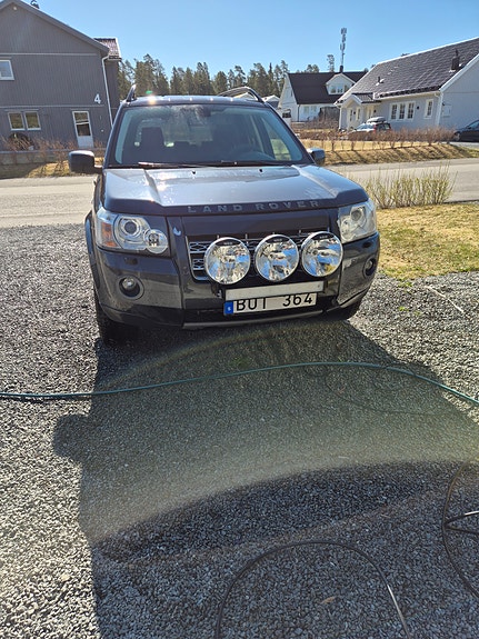 Land Rover Freelander 2 2 of 6