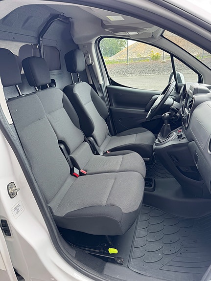 Peugeot Partner 12 of 14