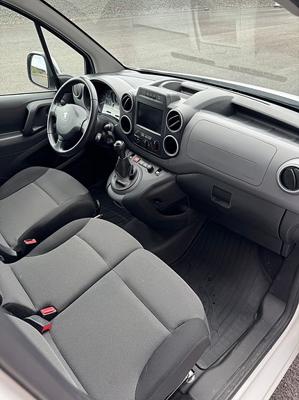 Peugeot Partner 13 of 14