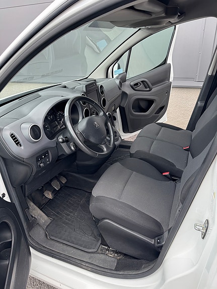 Peugeot Partner 11 of 14