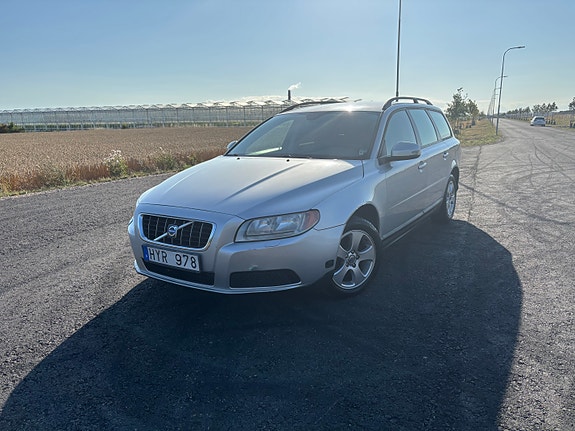 Volvo V70 8 of 8