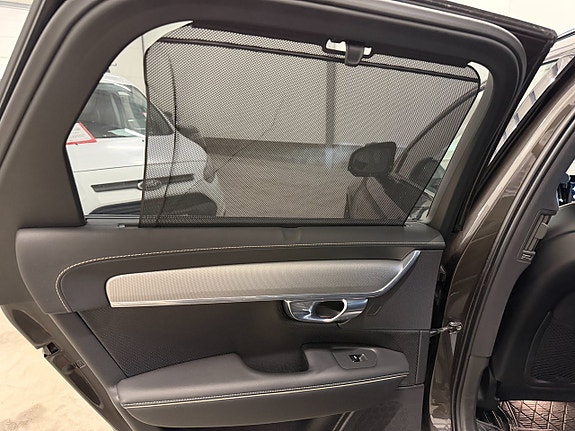 Volvo V90 17 of 30