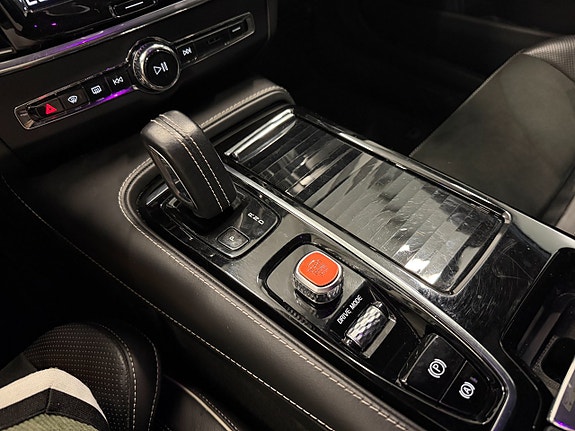 Volvo V90 26 of 30