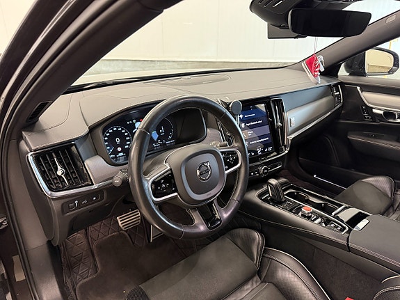 Volvo V90 18 of 30