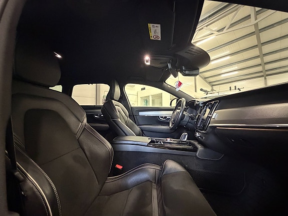 Volvo V90 13 of 30