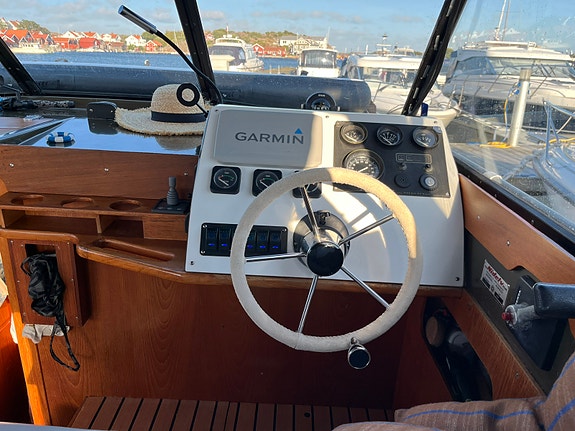 Nidelv 28 11 of 30