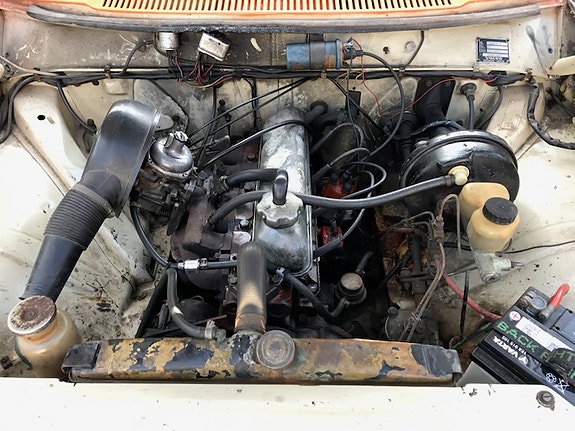 Volvo 144 3 of 11