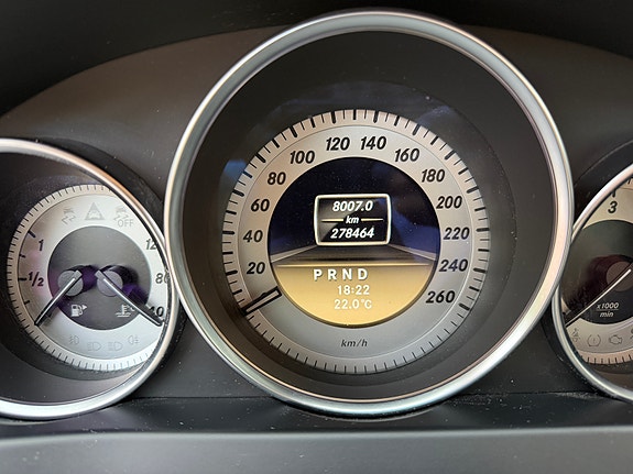 Mercedes-Benz C220 12 of 12