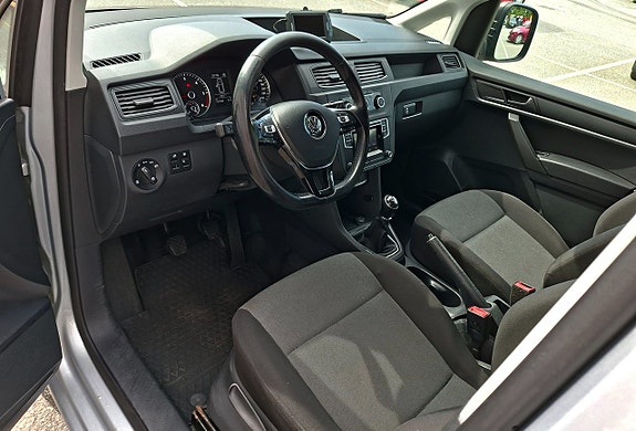 Volkswagen Caddy Maxi 10 of 13