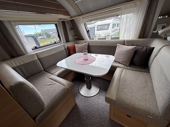 Adria Adora 613 UL 4 of 8